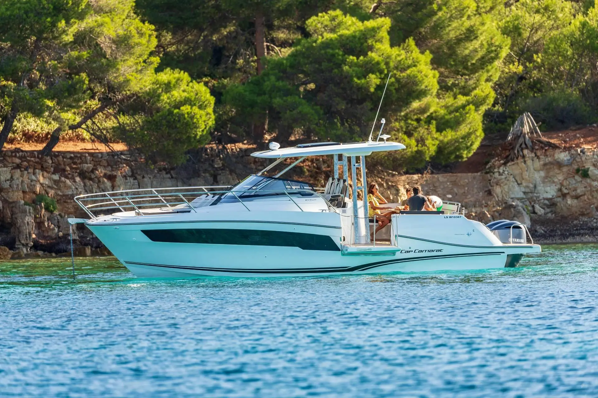 Excursión privada en barco por Ibiza — Jeanneau Cap Camarat, San Antonio